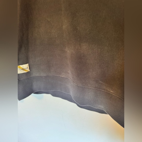 Tracksmith Trackhouse Crewneck Sweatshirt Black Gray Size Small EUC - Picture 9 of 10